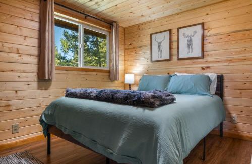 Philipsburg House | Adventure Cabin, Sapphire Mining, Walk To Downtown