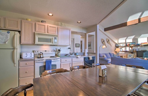 Bromley Mountain Condo | Adventure Home: Trails, Pool, Gym & Tennis Access