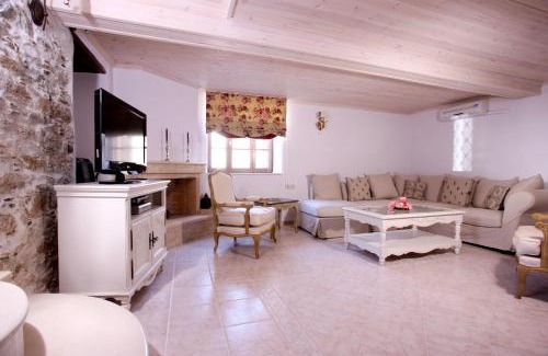 Loutraki Villa | Aegean Diamonds Boutique Villas