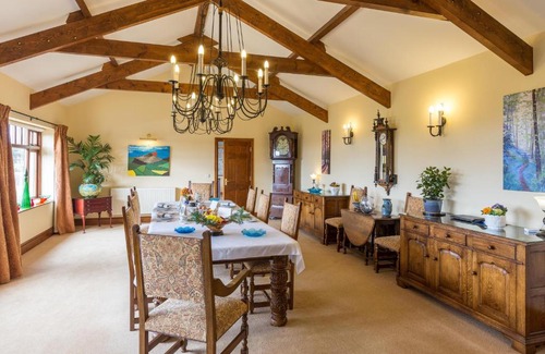 Eglwyswrw Bed & Breakfast | Ael y Bryn Luxury B&B, North Pembrokeshire