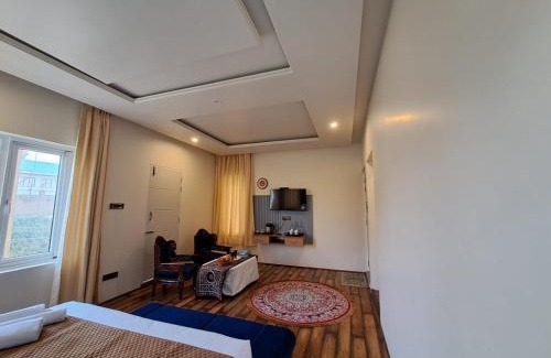 Srinagar House | Aerohome luxury stay