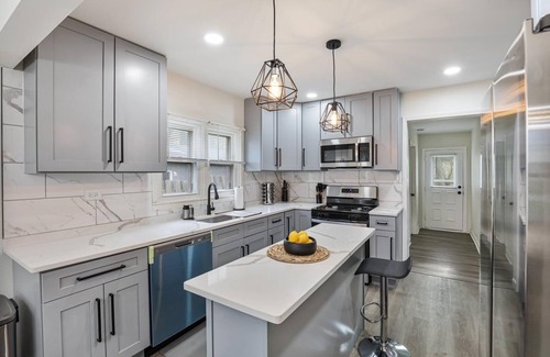 Wood Dale House | AeroStay Retreat