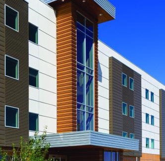 Sioux Falls Hotel | AeroStay