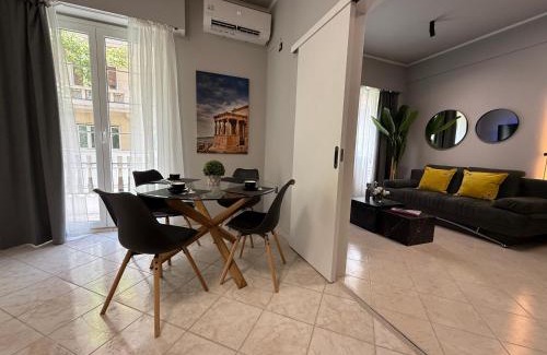 Psirri Apartment | AES Athenean Elegance Suites - Historic Center