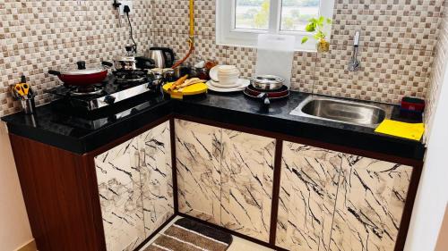 Kelambakkam Apartment | Aesthetic Studio near Chettinadu Hospital