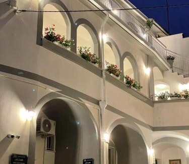 Airola Hotel | AFFITTACAMERE al CASTELLO AIROLA BN