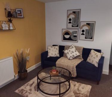 George Green Apartment | Affordable 1 & 2 Bed Apartments in Slough, Great Heathrow Location