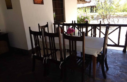 Malindi Villa | Affordable African Dream Vacation - Olson Villa Mambrui Kenya Sleeps 8 adults