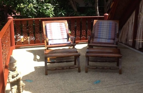 Bang Po Villa | Affordable beachside luxury in a beautiful intimate setting.