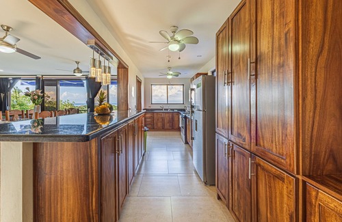 Uvita House | Affordable, Breathtaking Luxury! Private yet Close to Everything
