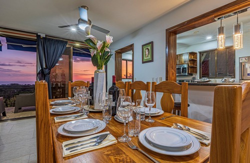 Uvita House | Affordable, Breathtaking Luxury! Private yet Close to Everything