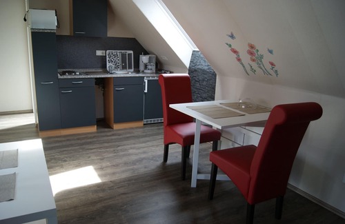 Grosefehn Apartment | Affordable chic apartment for 2 people