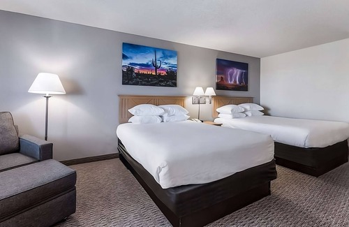 Palm Valley Hotel | Affordable Getaway at Red Lion Inn & Suites Goodyear Phoenix! Free Breakfast!