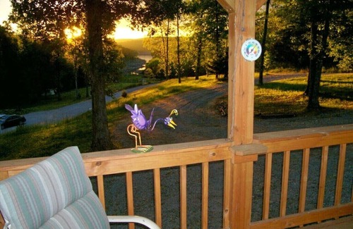 Gamaliel House | Affordable, Private, Norfork Lake View Home - Walk to water's edge! Super Nice!