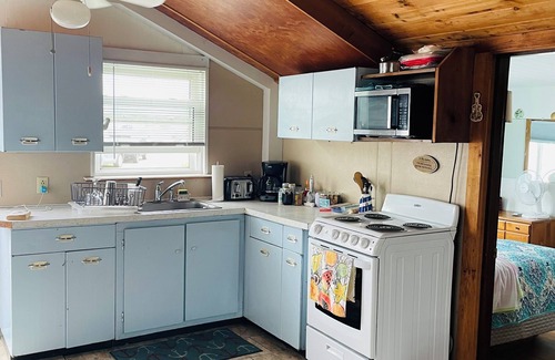 Jerusalem Cottage | Affordable Seaside Cottage in the Fishing Village of Galilee