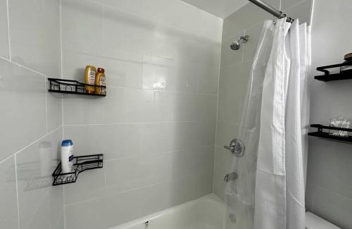 Rotterdam Apartment | Affordable Stay Near Proctors A5