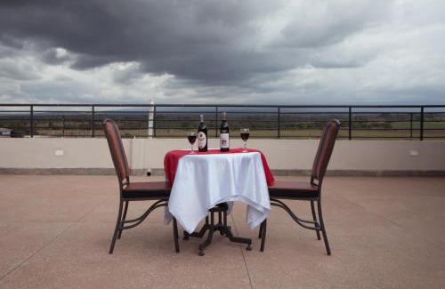 Naro Moru Apartment | Africa One Hotel