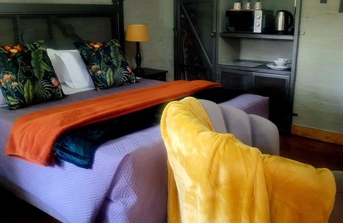 Mookgopong House | Africa s Eden Guesthouse