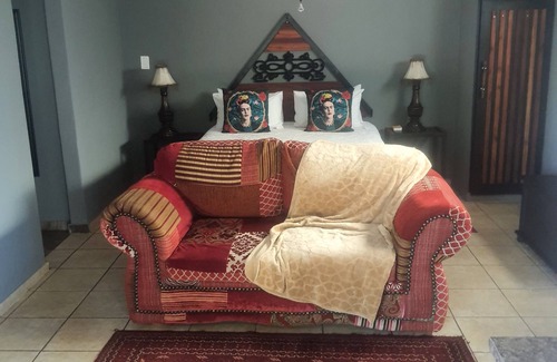 Mookgopong House | Africa s Eden Guesthouse