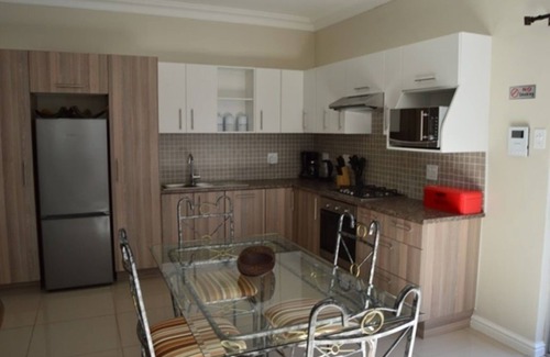 Durbanville Cottage | African Palm Cottage