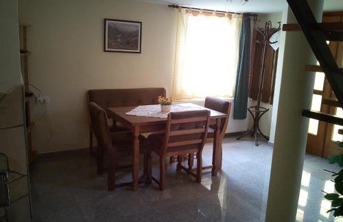 Sarvar Apartment | Agávé Apartman
