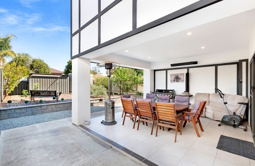 Seacombe Gardens House | AGATHAS AT MARION