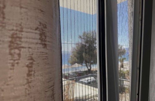 Agii Theodori Apartment | Agioi Theodoroi Beach view Modern Apt