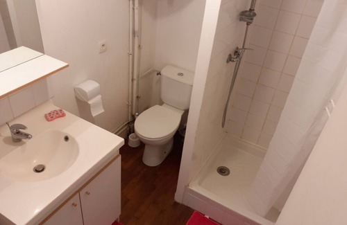 Pont-l'Abbe Apartment | Agréable Appartement Dans Résidence Avec Jardin Très Proche des Commodités