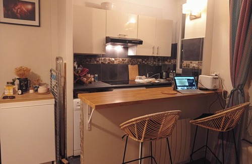 Pantin Apartment | Agréable Appartement Lumineux et Central à Pantin, à 3mn du Métro Parisien !