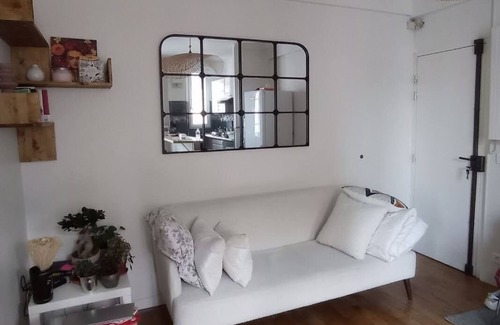 Pantin Apartment | Agréable Appartement Lumineux et Central à Pantin, à 3mn du Métro Parisien !