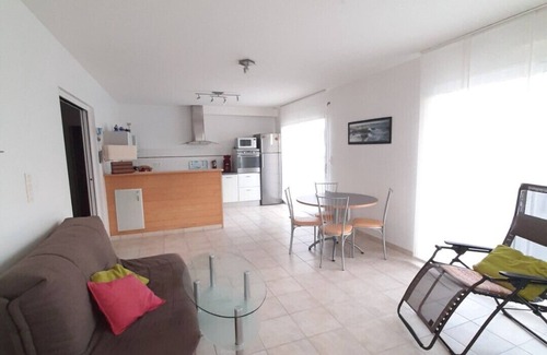 Loctudy House | Agréable Petite Maison de Vacances Récen au Calme à Deux pas du Port, Plain Pied