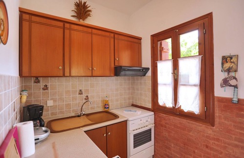 Stafylos House | Agravlis comfortable country house with swim pool
