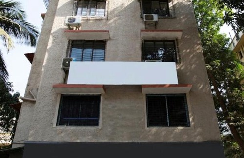 Chembur East Bed & Breakfast | AGRAWAL BHAVAN BUDGET Stay only for indians