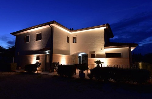 Matera Villa | AgrIGINO Villa Riccardi