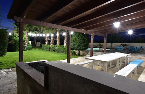 Matera Villa | AgrIGINO Villa Riccardi