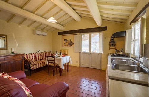 Pieve di Chio Cottage | Agriturismo Santo Stefano- Beehive Cottage