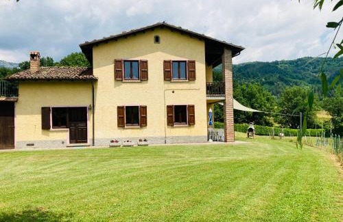 Castiglione di Garfagnana House | Agriturismo Tramonti