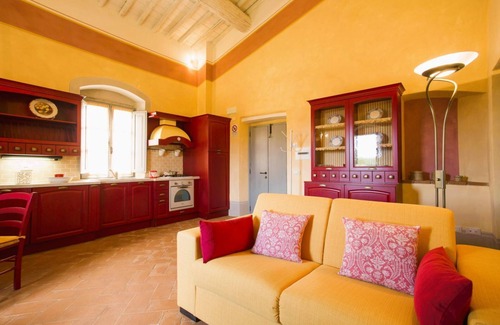 Castiglion Fibocchi Apartment | Agriturismo San Pietro Appartamento Papavero