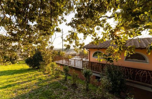Uzzano House | Agriturismo Bellandi