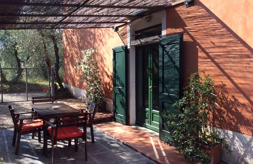 Larciano Apartment | Agriturismo Podere Marchiano, old farmhouse completely restored in Tuscan style.