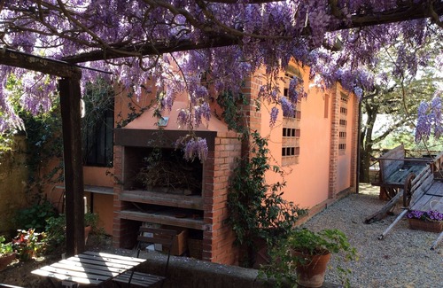 Larciano Apartment | Agriturismo Podere Marchiano, old farmhouse completely restored in Tuscan style.