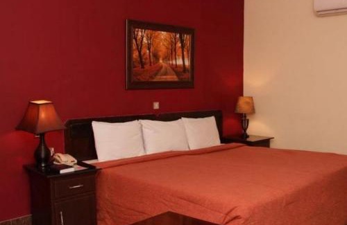 Abuja Cabin | Agura Hotel - Standard King