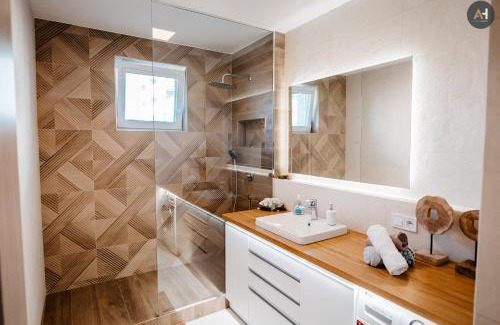 Zapad Apartment | AH Nová Terasa II Free Parking