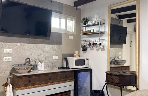 Hadera Hotel | Ahuzat Shaul SeaSide – Bed in Shared Room, Private Bath, Walk to the Beach