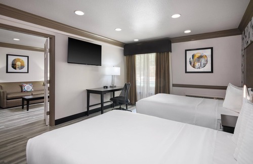 Greater South River City Hotel | Aiden Austin City Hotel