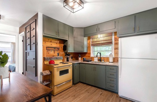 Wichita House | Air Capital Condo - King