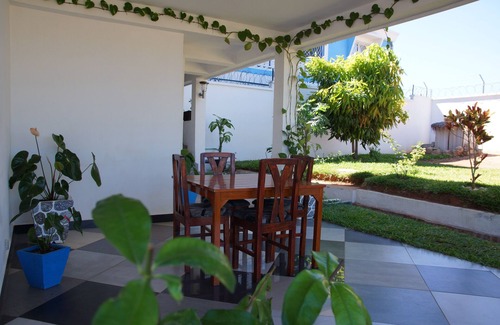 Mahahanga Tanana Apartment | Air-conditioned apartment La Corniche OBB