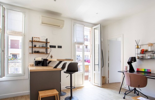 Vernier Apartment | Air-conditioned apartment Libération district