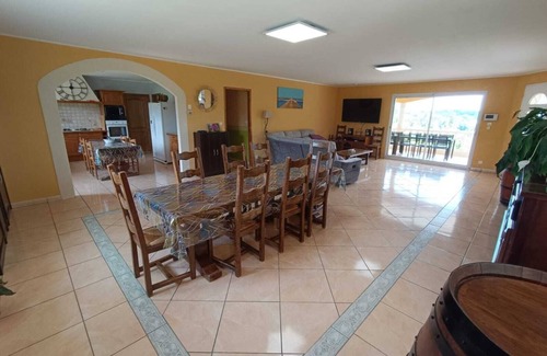 Sainte-Colombe-de-Duras House | Air-conditioned house with indoor swimming pool