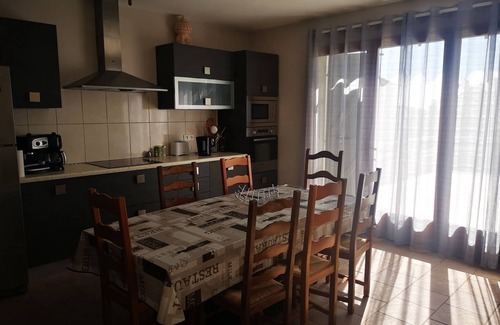 Giuncaggio Villa | air-conditioned house with swimming pool in the heart of corsican vineyards, not overlooked, quiet location.